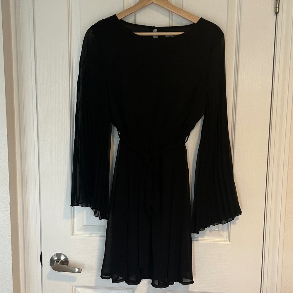 Chic Little Black Dress with sash and pleated sleeves Sz Sm